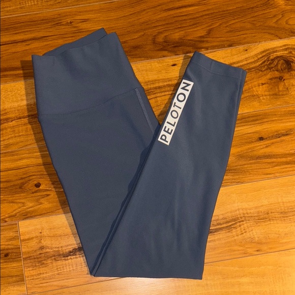 Peloton Pants - Peloton High Rise Oasis Blue Leggings 25" Size Medium